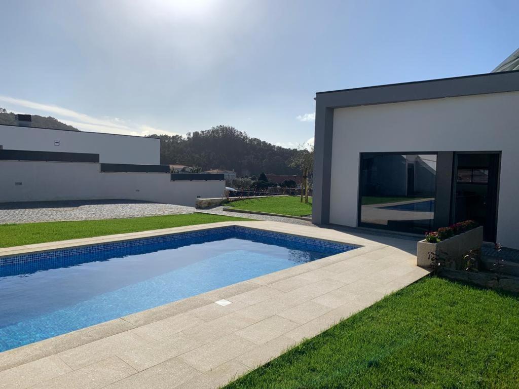 Sunhouse Villa Еспосенде Екстериор снимка